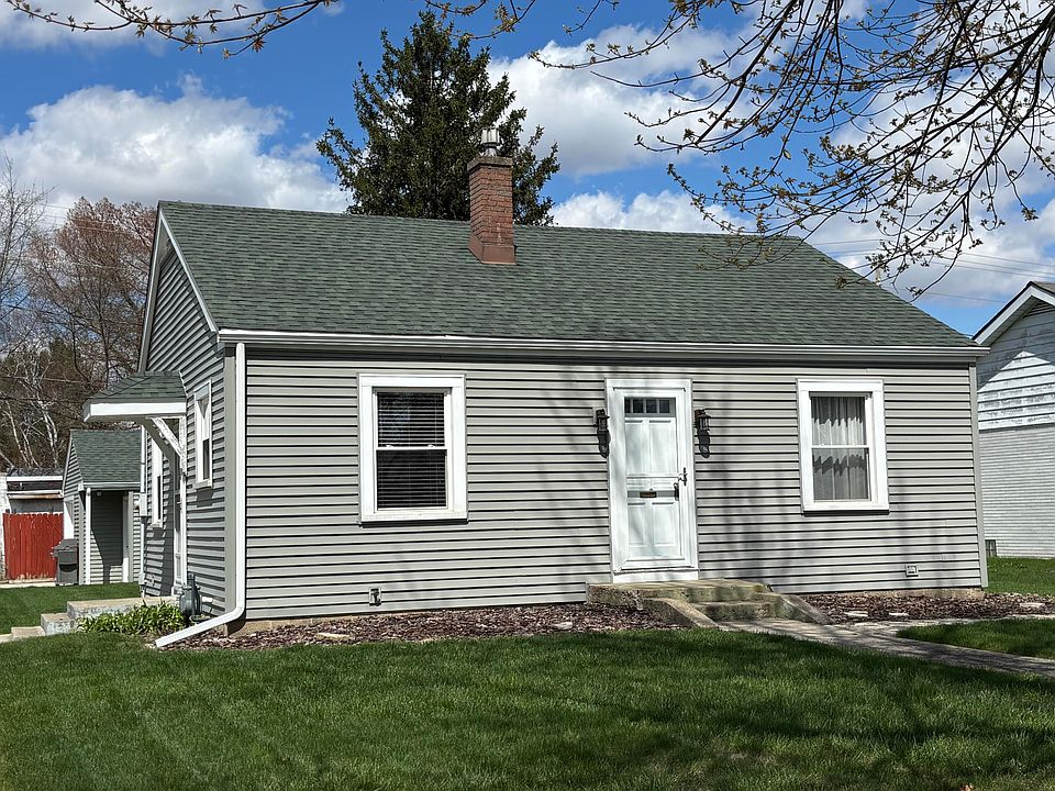 1st image of 828 W Grove St