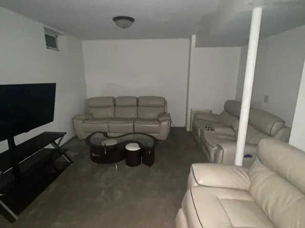 (undisclosed Address), Minneapolis, MN 55412