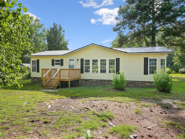 862 Maynard Lake Rd, Erwin, NC 28339