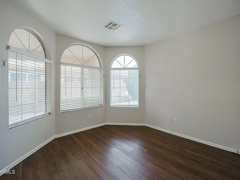4807 W Ponderosa Ln — Photo 7