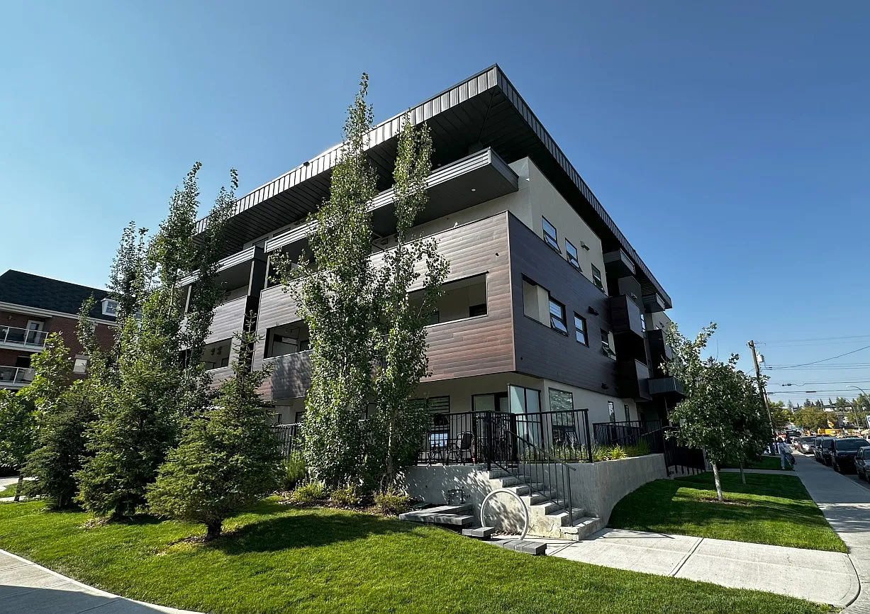 Mantra Marda Loop — Photo 2