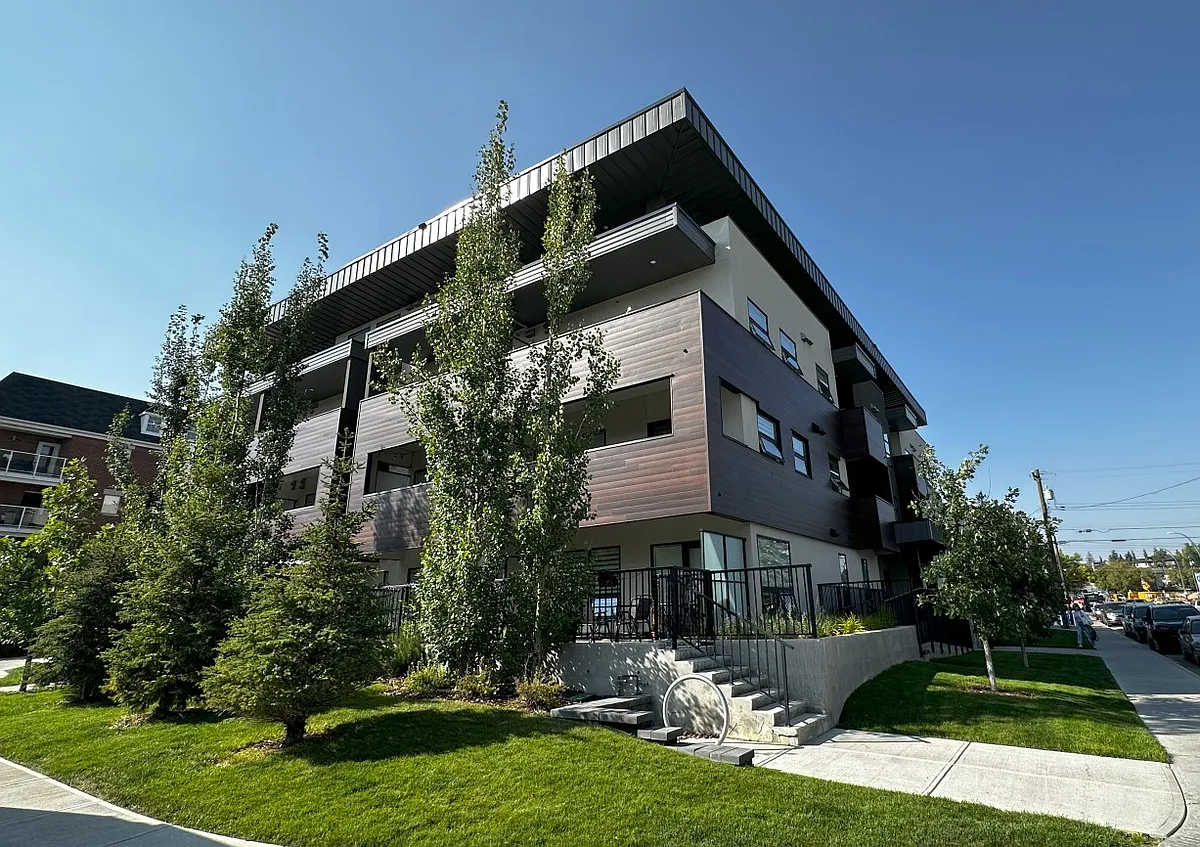 Building Photo - 3585 21st St SW #103