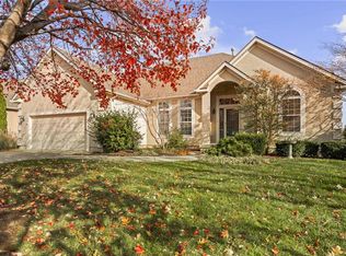 9943 Redbud Ln, Lenexa, KS 66220