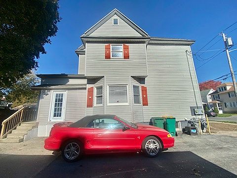 2nd image of 111 N Indiana Ave #A