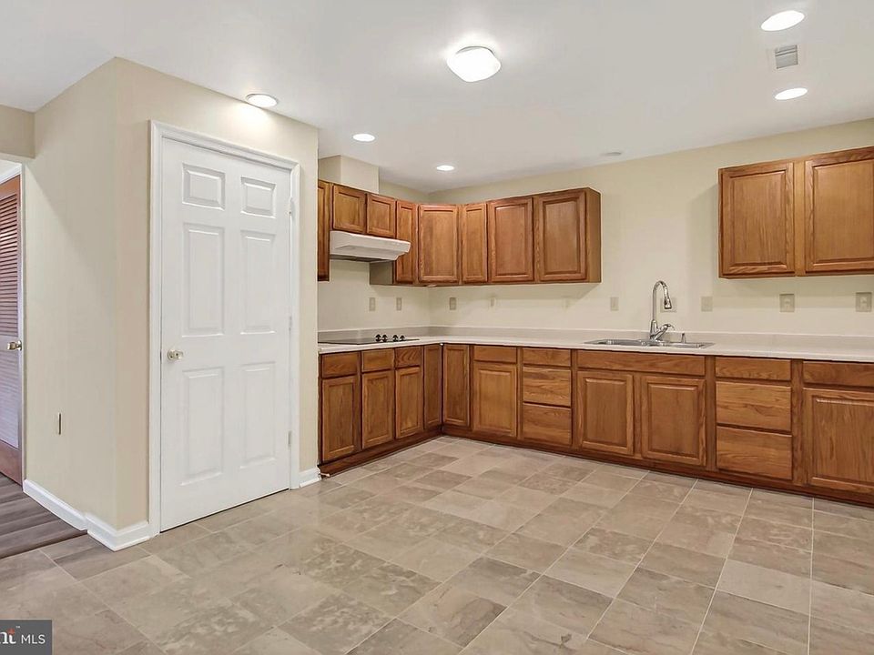 1st image of 25825 Spring Farm Cir #Basement
