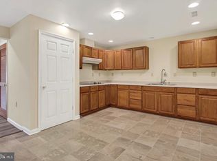 25825 Spring Farm Cir #BASEMENT, Chantilly, VA 20152