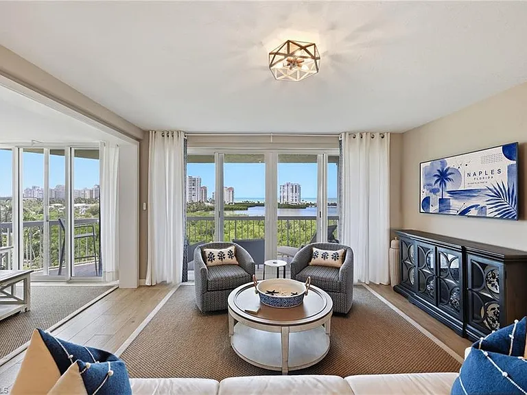 5501 Heron Point Dr #602 — Photo 9