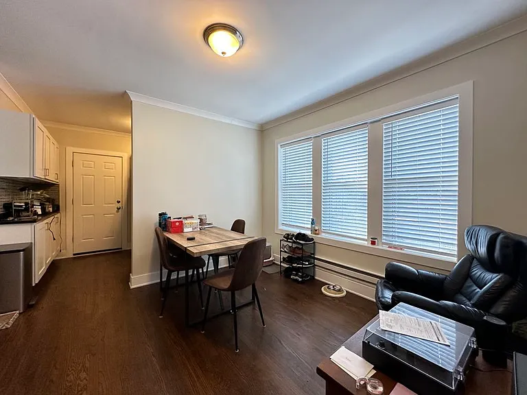 4218 N Clark St #3 — Photo 8