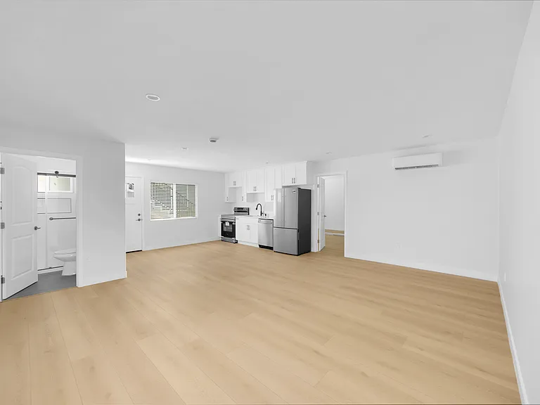 1607 Vuelta Grande Ave #A2 — Photo 11