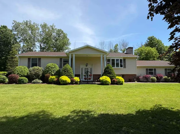 132 S Grasse River Rd, Massena, NY 13662