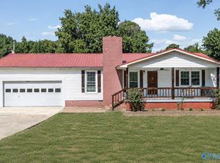 205 Oak Dr, Boaz, AL 35956