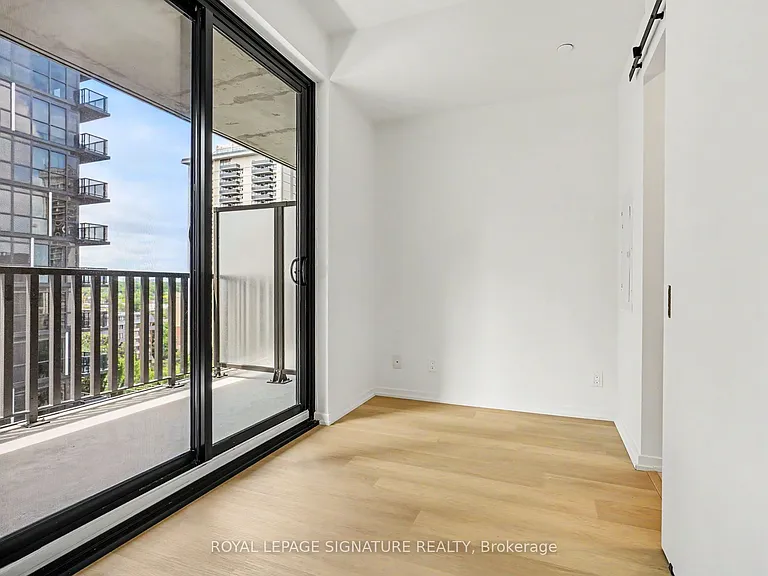 109 Erskine Ave #1111 — Photo 17