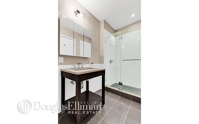 Rented by Douglas Elliman | media 5