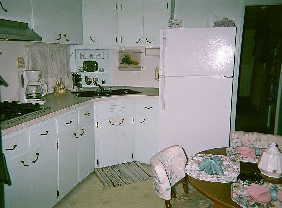 4th image of 82 Eustis Ave
