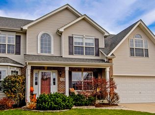 524 Danbury Dr, Oswego, IL