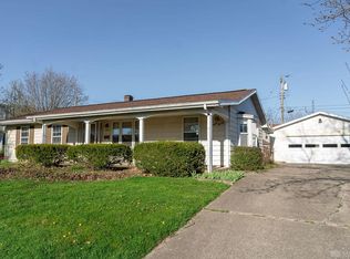 820 Bellows Dr, New Carlisle, OH 45344