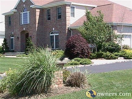 1st image of 34 Caumsett Woods Ln