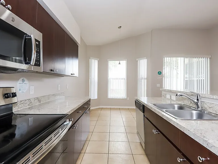 2014 Cattleman Dr — Photo 6