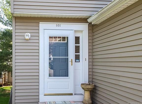 2nd image of 801 Holly Hill Dr #801