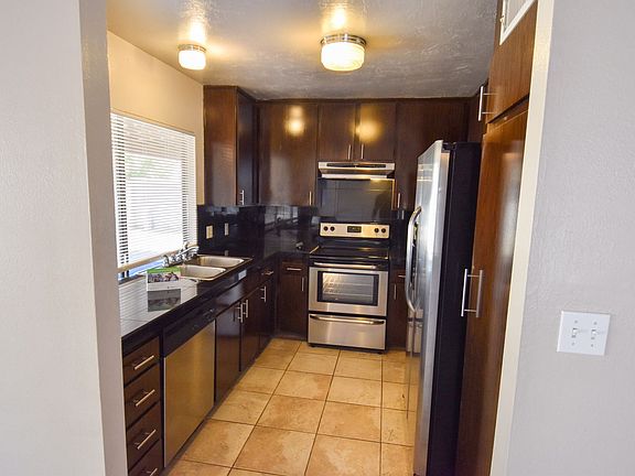5th image of 4856 W Townley Ave