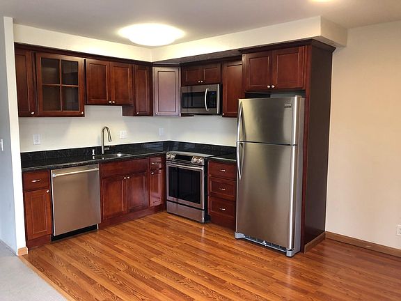 3rd image of 1675 Green St APT 7