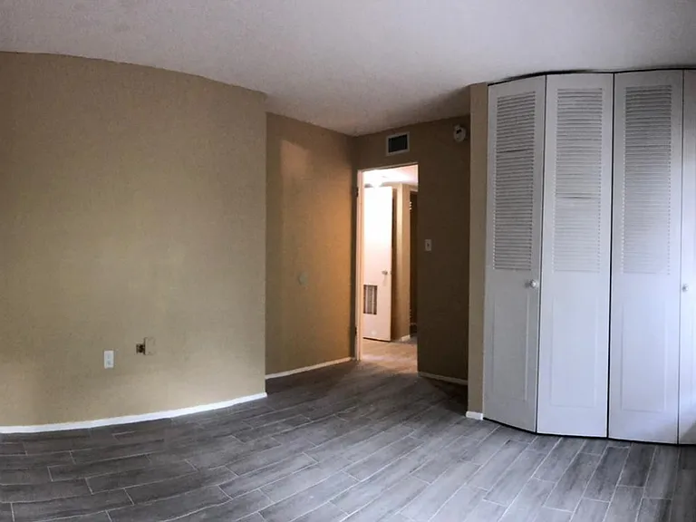 1830 Maravilla Ave #416 — Photo 12