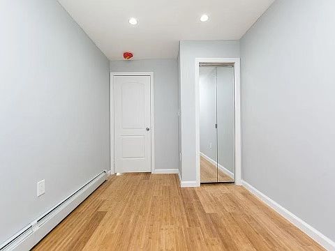 1st image of 11829 194th St