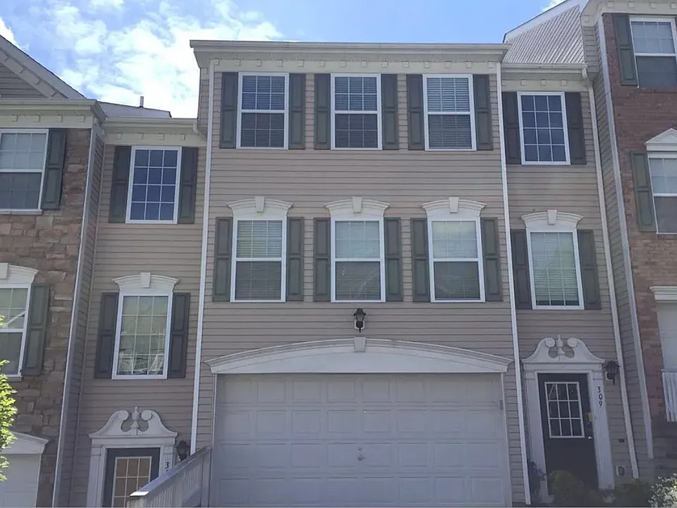 309 Blake Ct