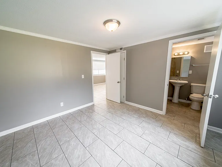 4015 Canady St — Photo 13