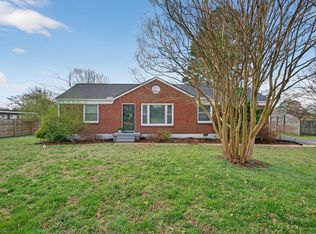 212 Crestland Dr, Columbia, TN 38401