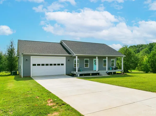 345 Rash Rd, Olin, NC 28660