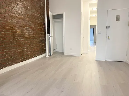 Rented by Douglas Elliman | media 18