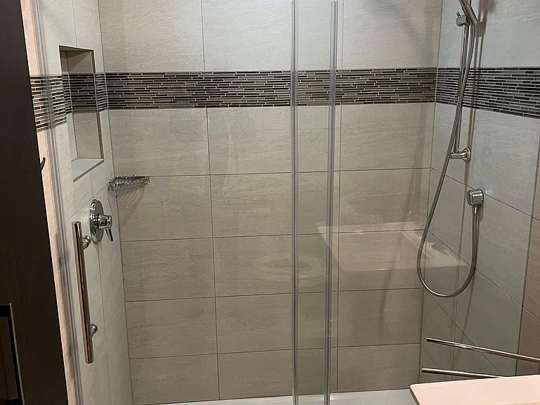 2332 Minor Ave E #8 — Photo 10