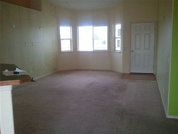 3rd image of 20 Mountain Vista Cir