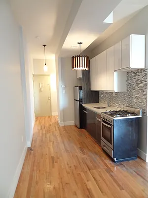 Rented by Miron Realty Group | media 94