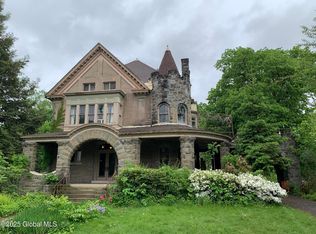 1077 University Pl, Schenectady, NY 12308