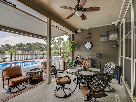 5th image of 40025 Summer Brooke Ave