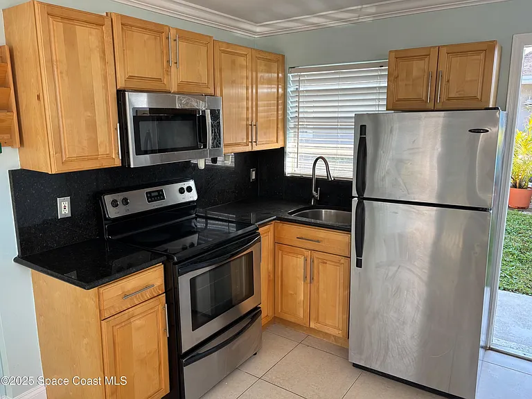 306 Johnson Ave #5 — Photo 6
