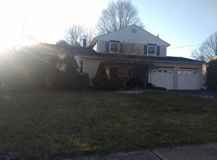 21 Annette Dr, Edison, NJ 08820