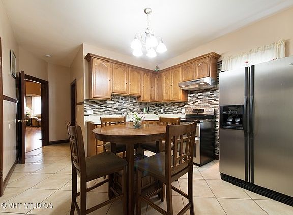 4th image of 4120 N Albany Ave #1