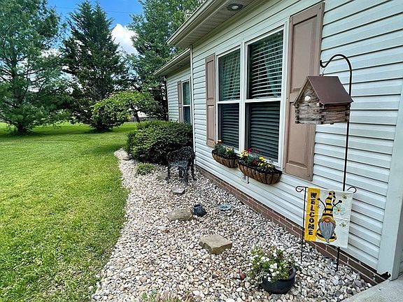 2nd image of 4B Nile Ln