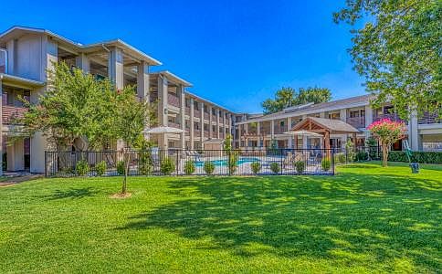 2nd image of 801 La Prada Dr #222