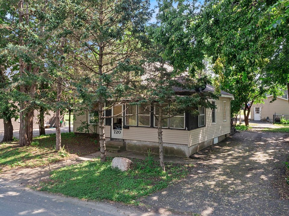 1st image of 720 Bluff Ave E