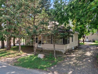 720 Bluff Ave E, Shakopee, MN, 55379