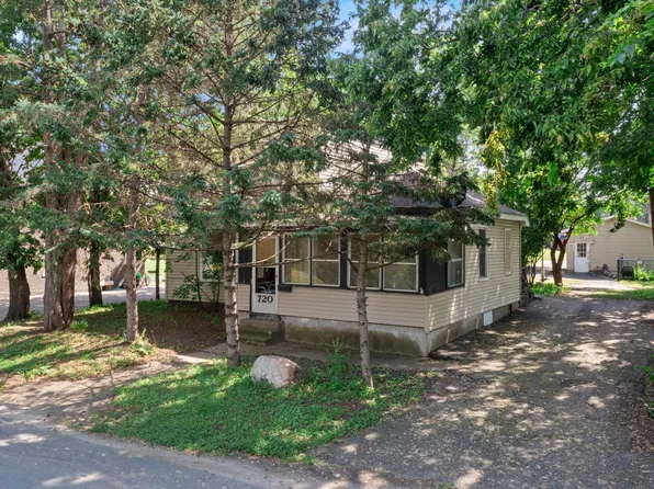 720 Bluff Ave E, Shakopee, MN 55379