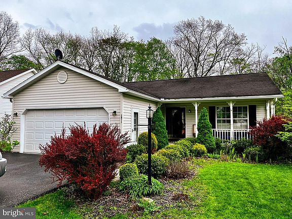 4th image of 2811 Chapel Hill Rd