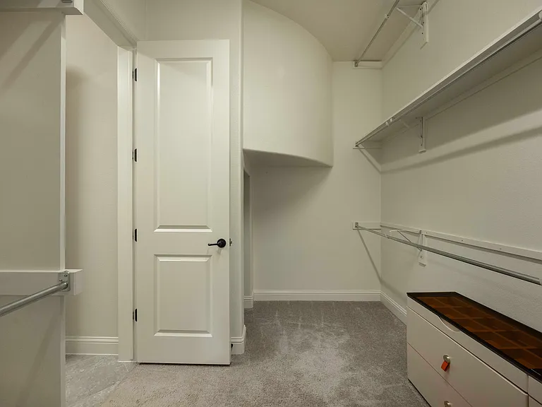 12824 Flatiron Trl — Photo 27