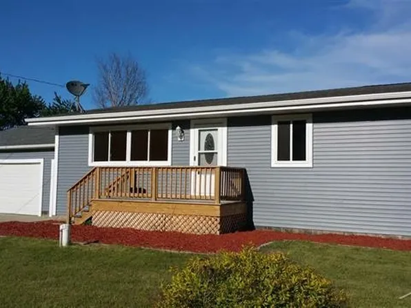 255 Crawford Dr, Merrill, MI 48637