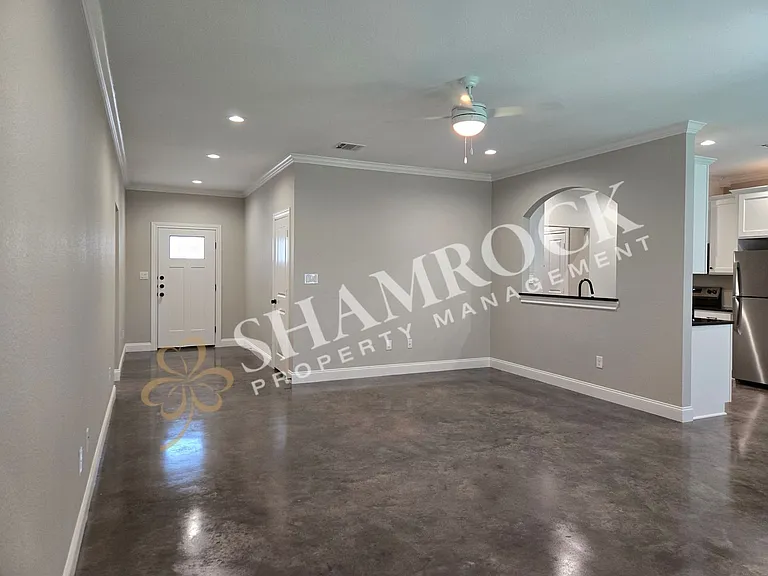 163 W Windmill Way — Photo 3