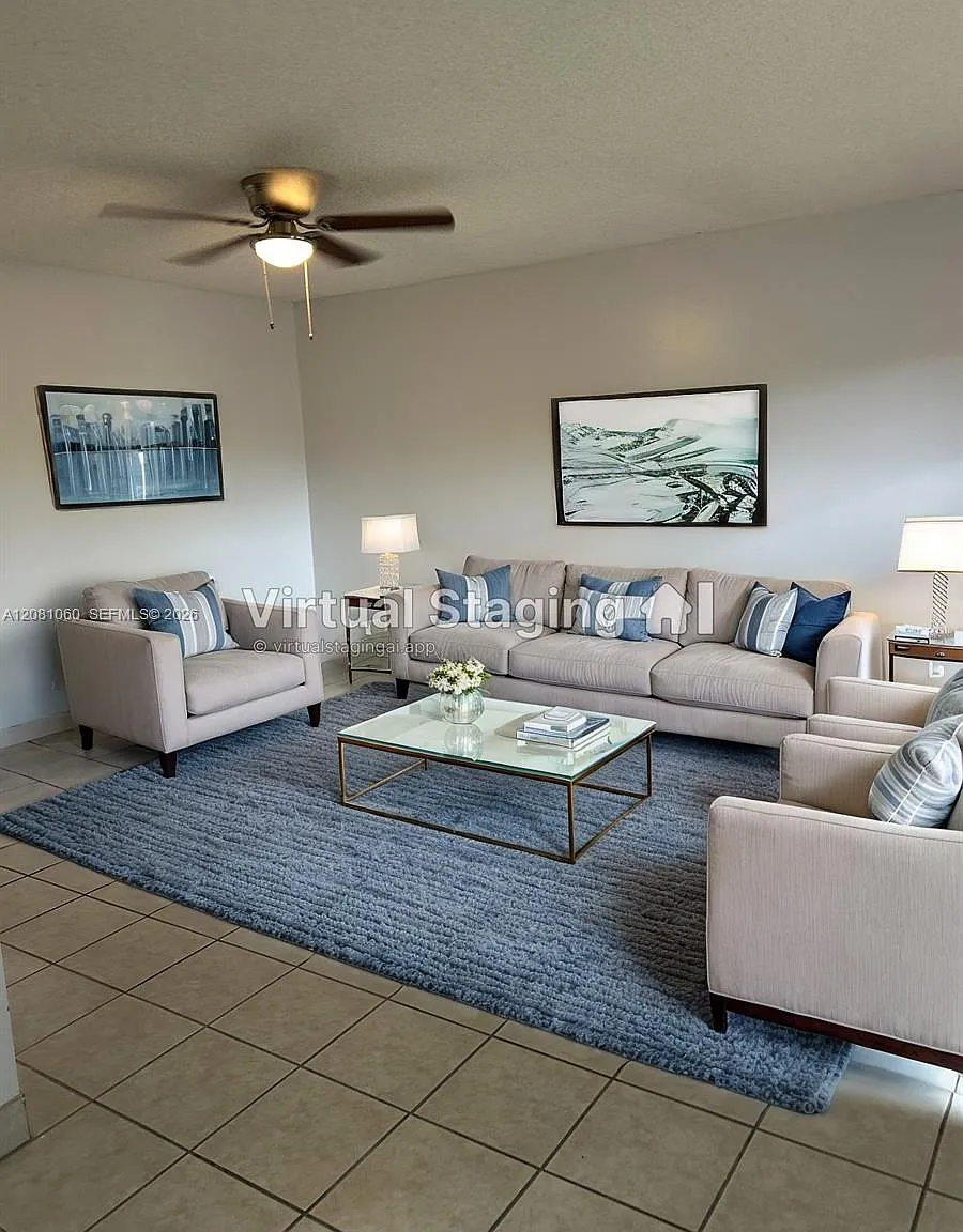 New Hampton At Century Vi — Photo 4